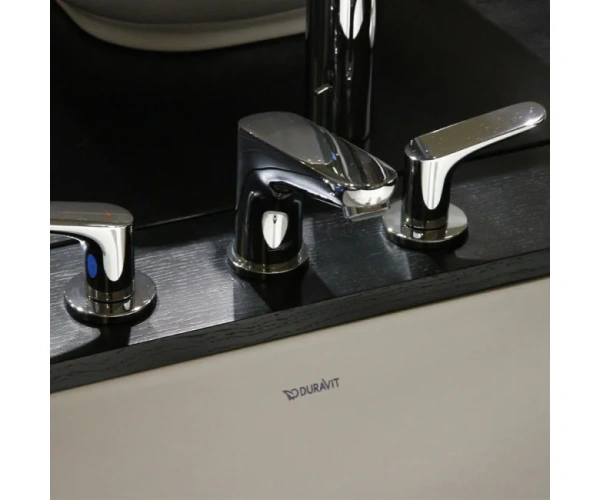 Фото Змішувач для раковини на 3 отвори HANSGROHE FOCUS
